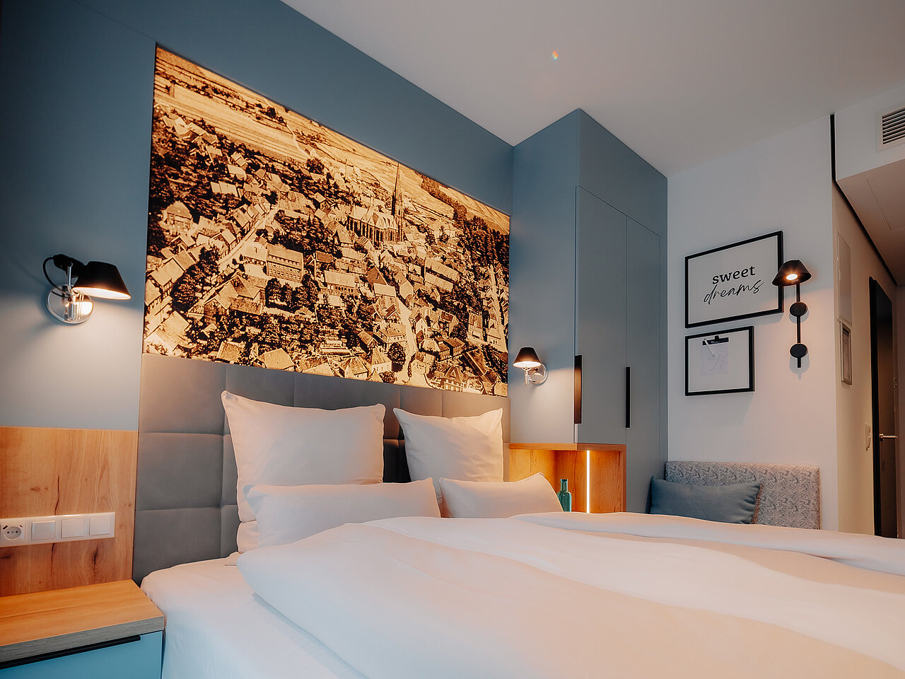 Doppelzimmer Basic – Hotel Stadthöfe Rhede Doppelzimmer Basic im Hotel Stadthöfe Rhede mit modernem DesignDoppelzimmer Basic im Hotel Stadthöfe Rhede mit modernem Design