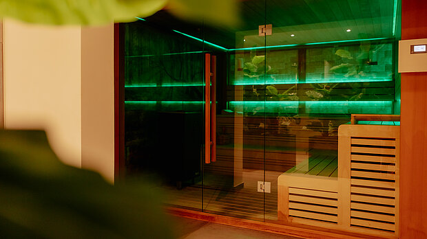 Bio-Sauna mit Lichttherapie – Wellness im Stadthotel Borken Bio-Sauna mit Lichttherapie im Wellnessbereich des Stadthotel Borken by Hackmann