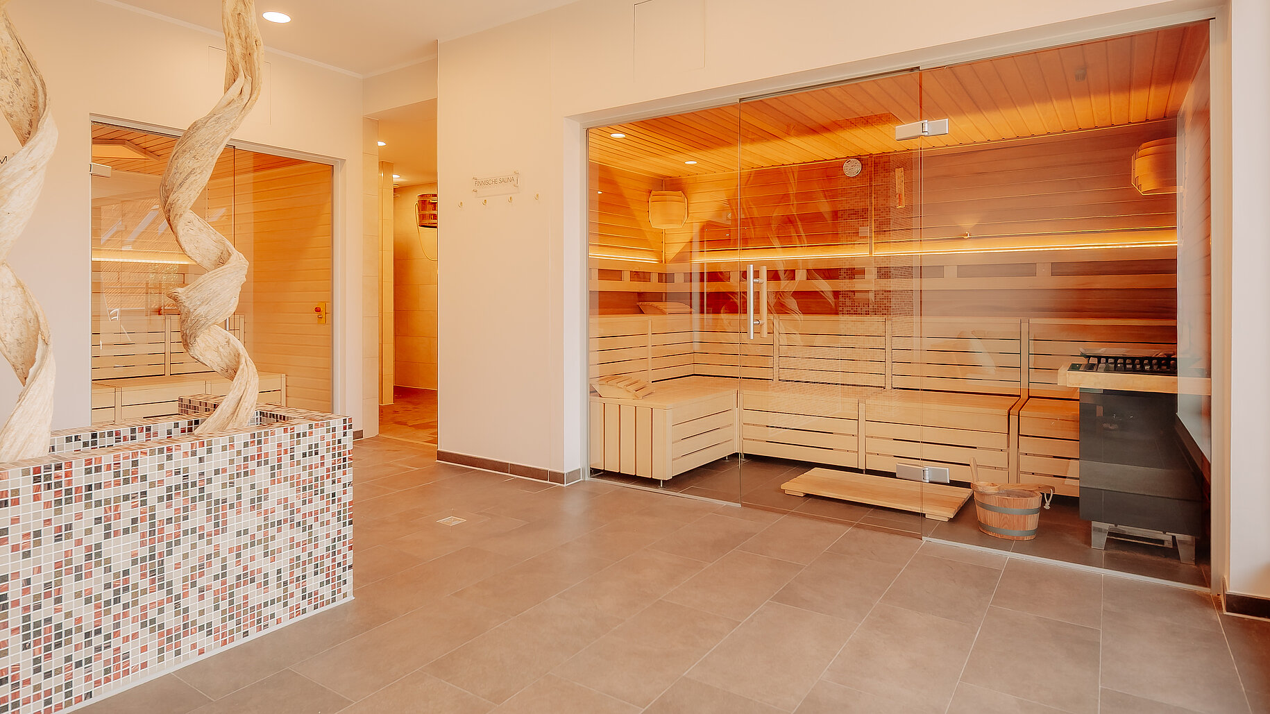 Sanarium im Wellnessbereich – LOOKEN INN Wellnessbereich mit Sanarium im LOOKEN INN Lingen