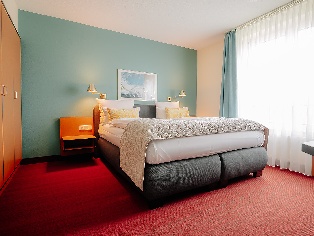 Panorama Suite im CASCADA Hotel Rheine – Modern & großzügig Weitläufige Panorama Suite mit modernem Interieur im CASCADA Hotel Rheine